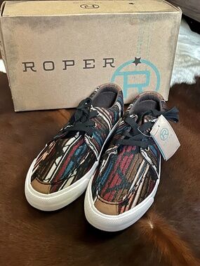 Roper Angel Fire Casual Shoe Sneaker Size 8.5 Southwestern Canvas Festival